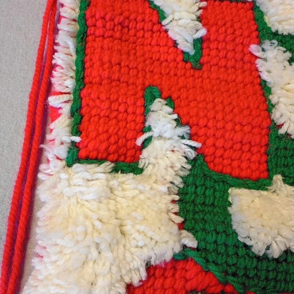 VTG MCM Latch Hook Wall Hanging Art Tapestry Christmas Noel Rug 29x11 Grandma‎